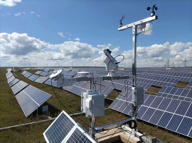 ??光伏發(fā)電環(huán)境監(jiān)測系統(tǒng)是一款什么設(shè)備？